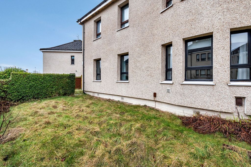 Property photo 2 of 20 002