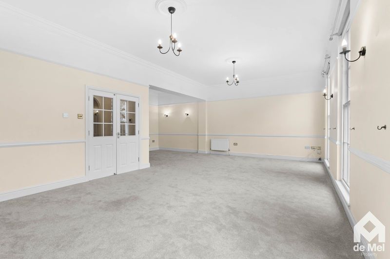 Property photo 3 of 18 Photo 13