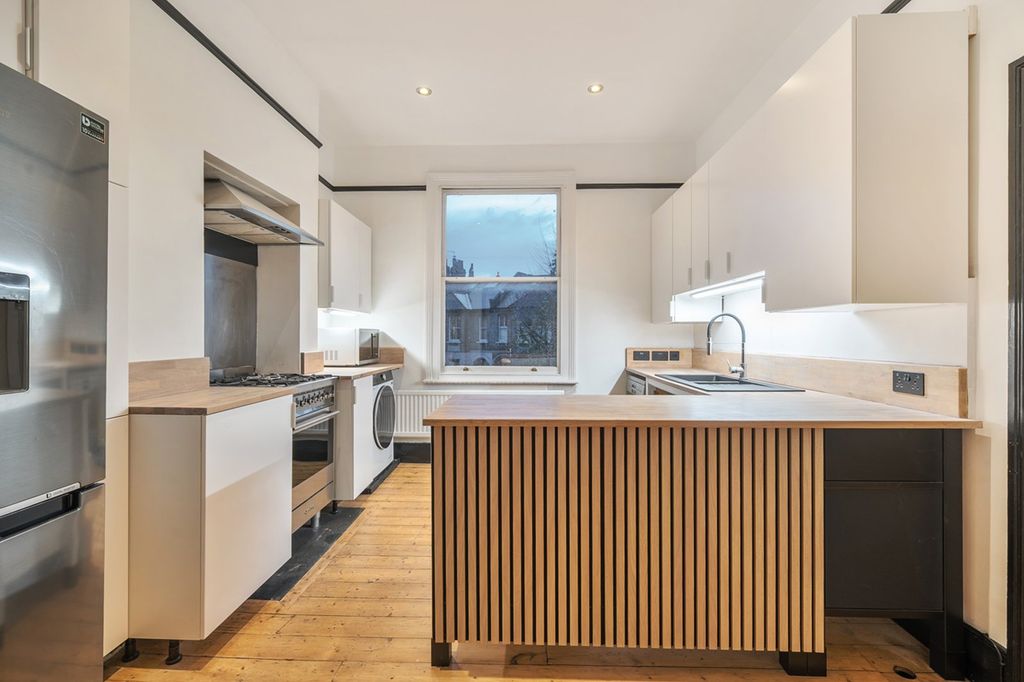 Property photo 1 of 12 Picture No. 29