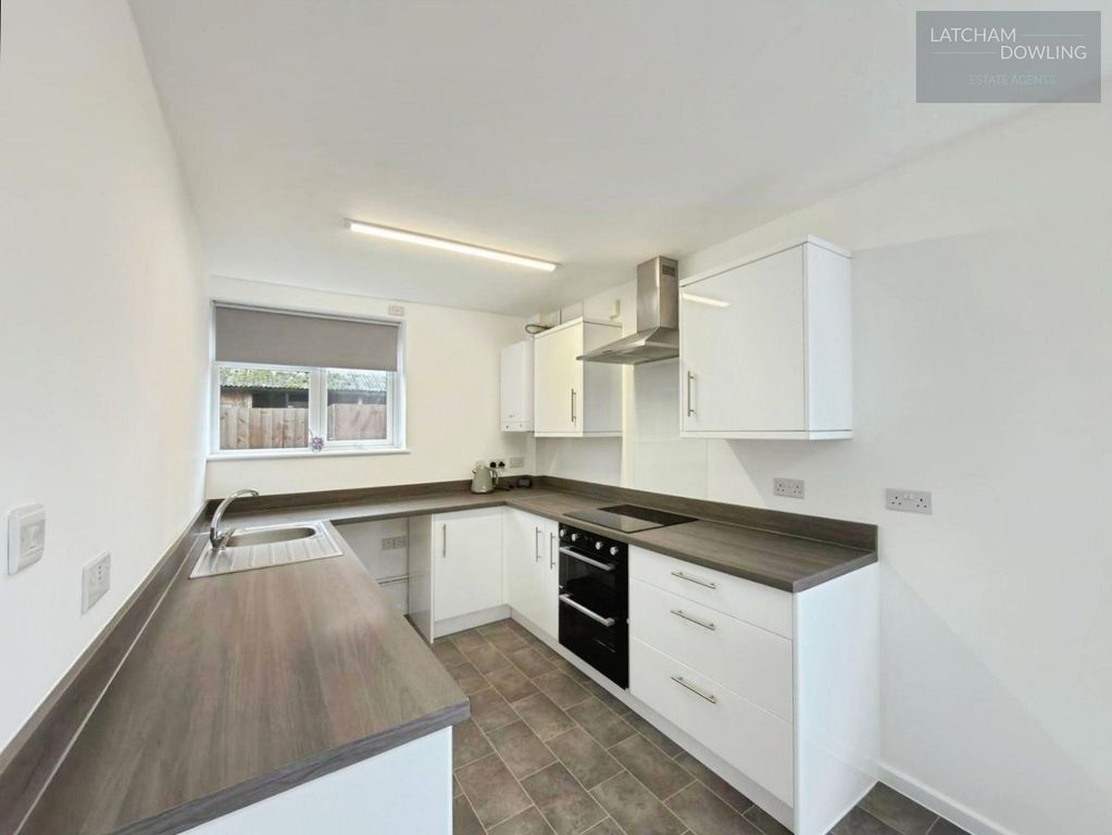 Property photo 2 of 18 Kitchen/ Breakfast Room