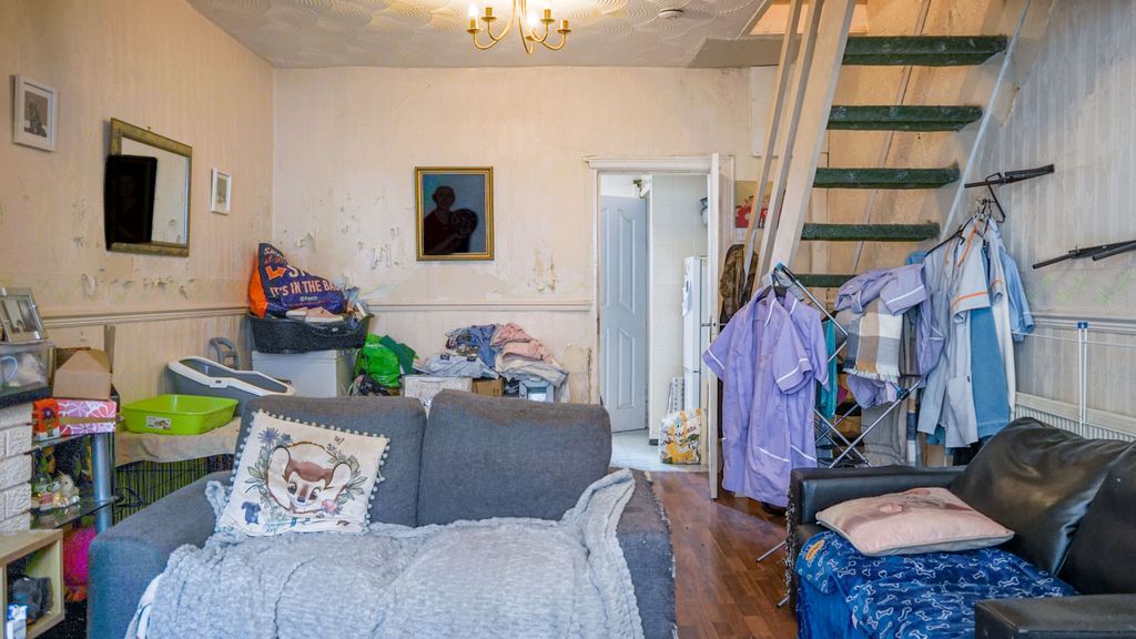 Property photo 3 of 15