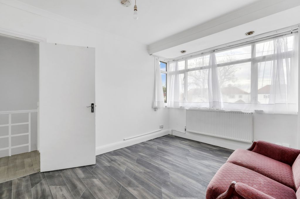 Property photo 1 of 11 Img_9916