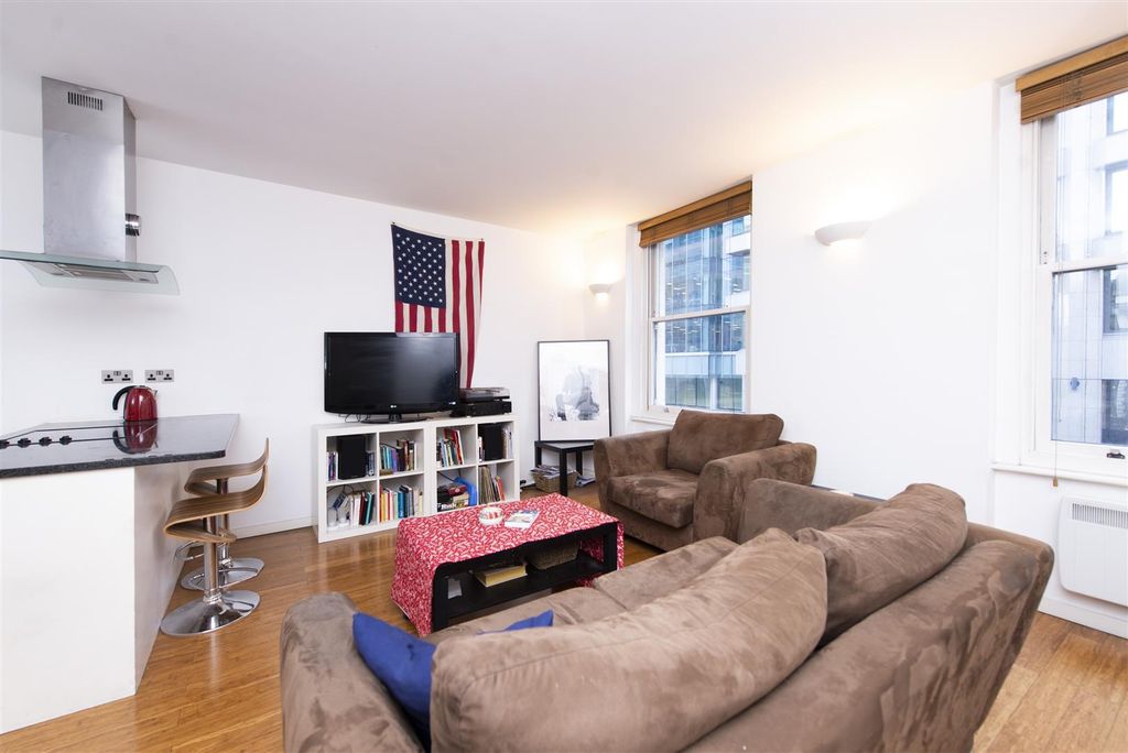 Property photo 1 of 8 P (2).Jpg