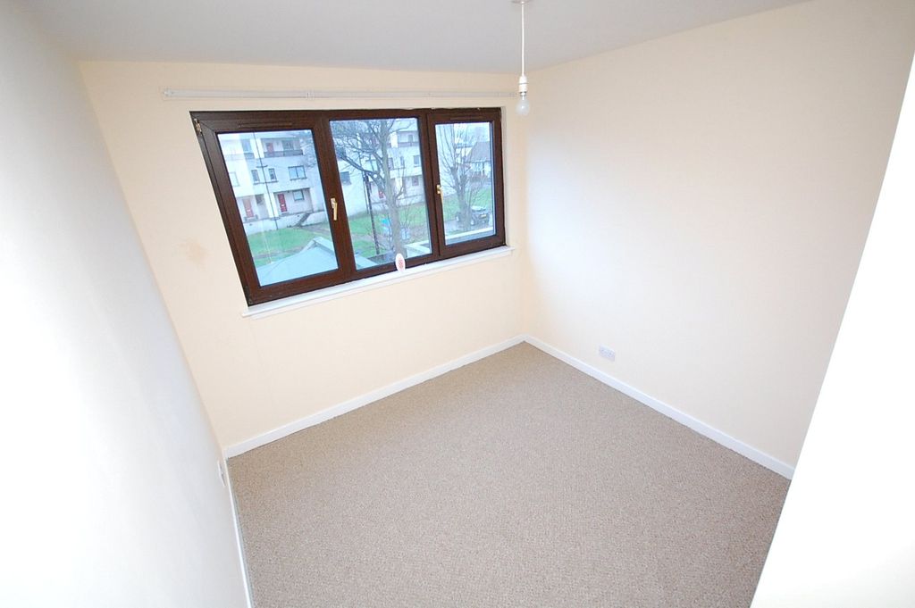 Property photo 3 of 8 Photo 3