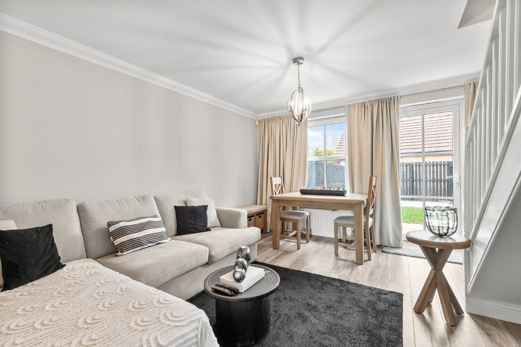 Property photo 3 of 27 50006810