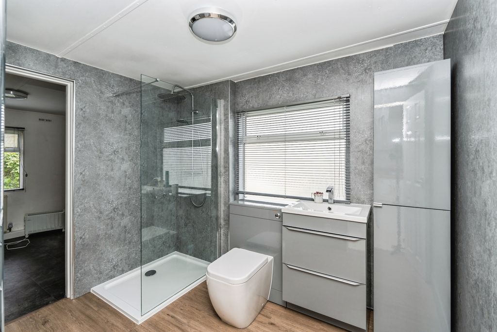 Property photo 2 of 20 Pbox-Img.Jpg