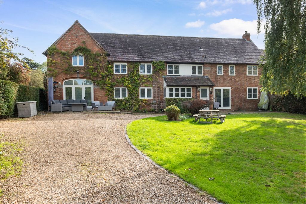 Property photo 1 of 25