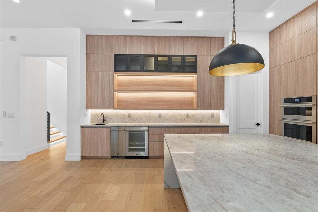 Property photo 3 of 3 <Alttext/>