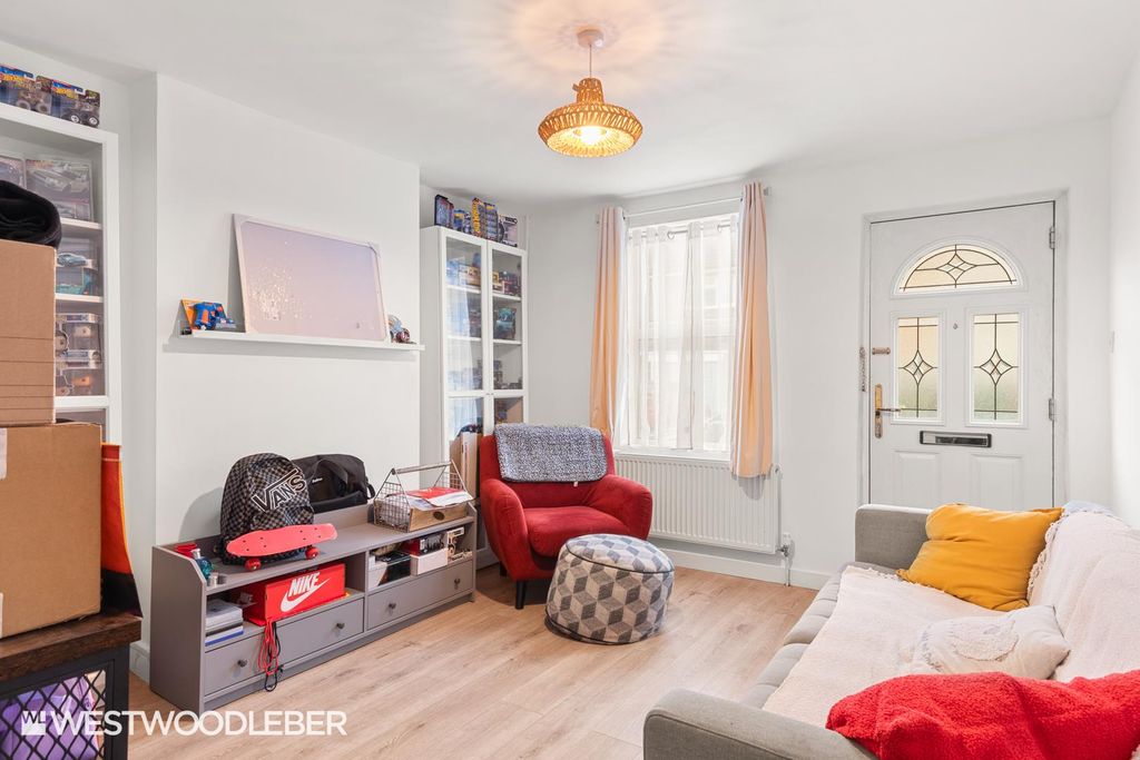 Property photo 2 of 13 Northroad_1.Jpg