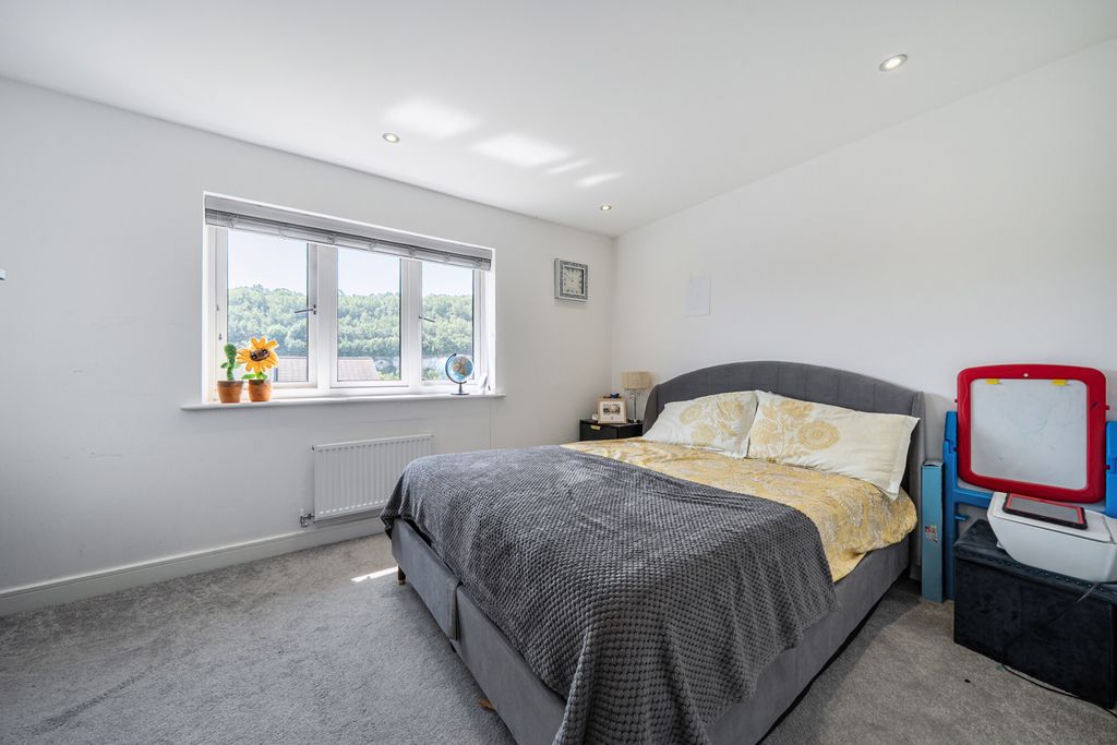 Property photo 1 of 21 1492293-12-6A58cd...