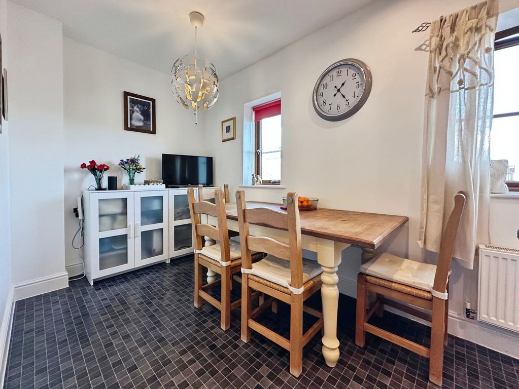 Property photo 3 of 17 Pbox-Img.Jpg