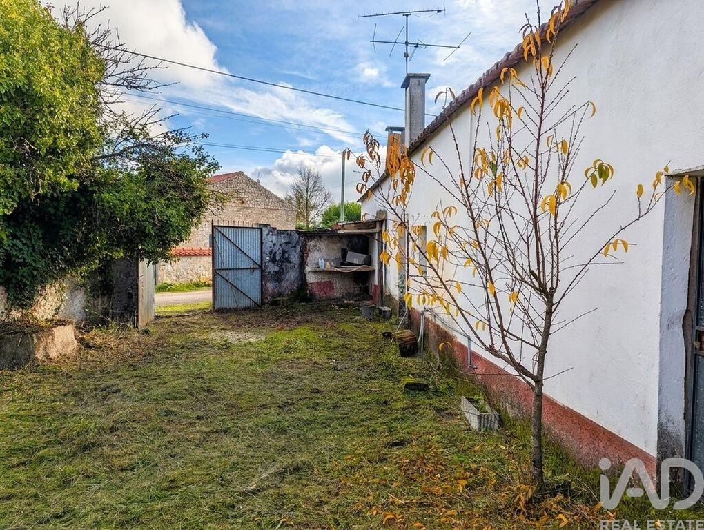 Property photo 1 of 40