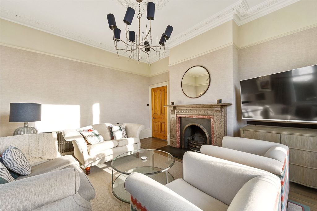 Property photo 3 of 20 Picture No. 04