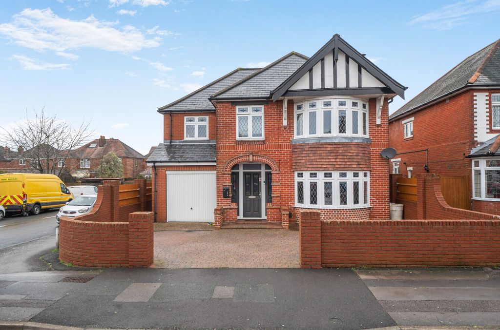 Property photo 1 of 18 1409785-23-69849c...