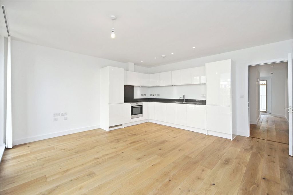 Property photo 2 of 5