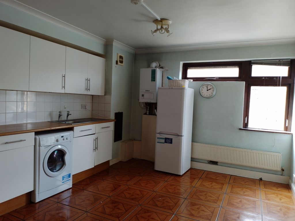 Property photo 3 of 10 Gallery