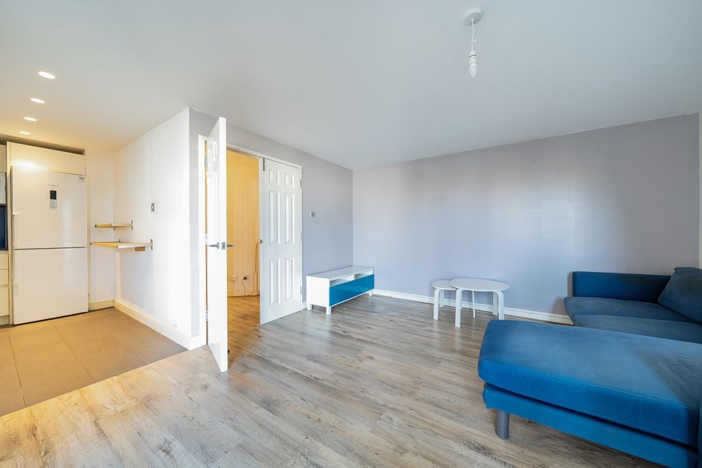 Property photo 3 of 16 1524067 (12)