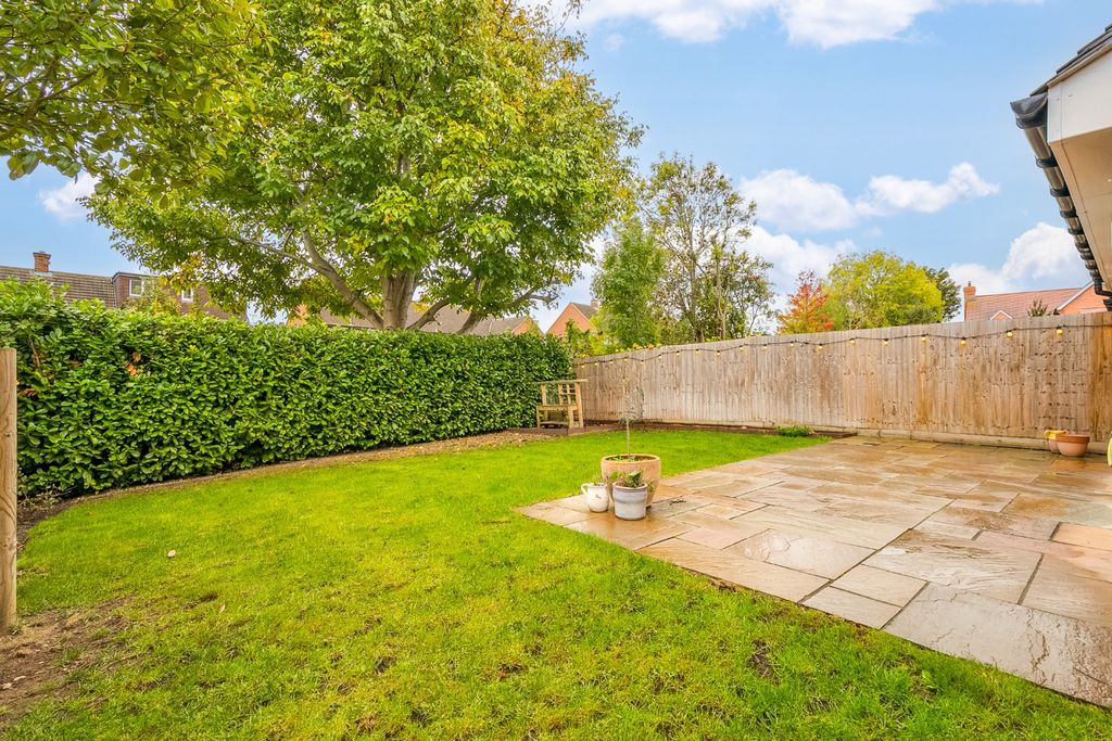 Property photo 3 of 23 4514042