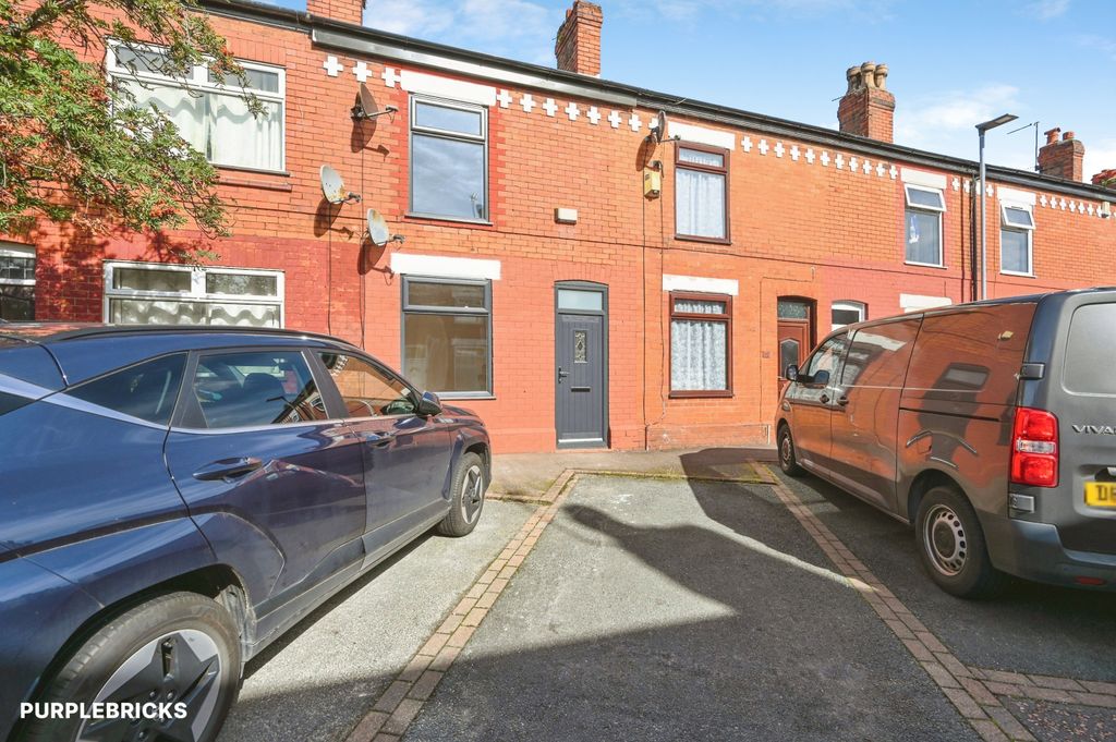 Property photo 1 of 22