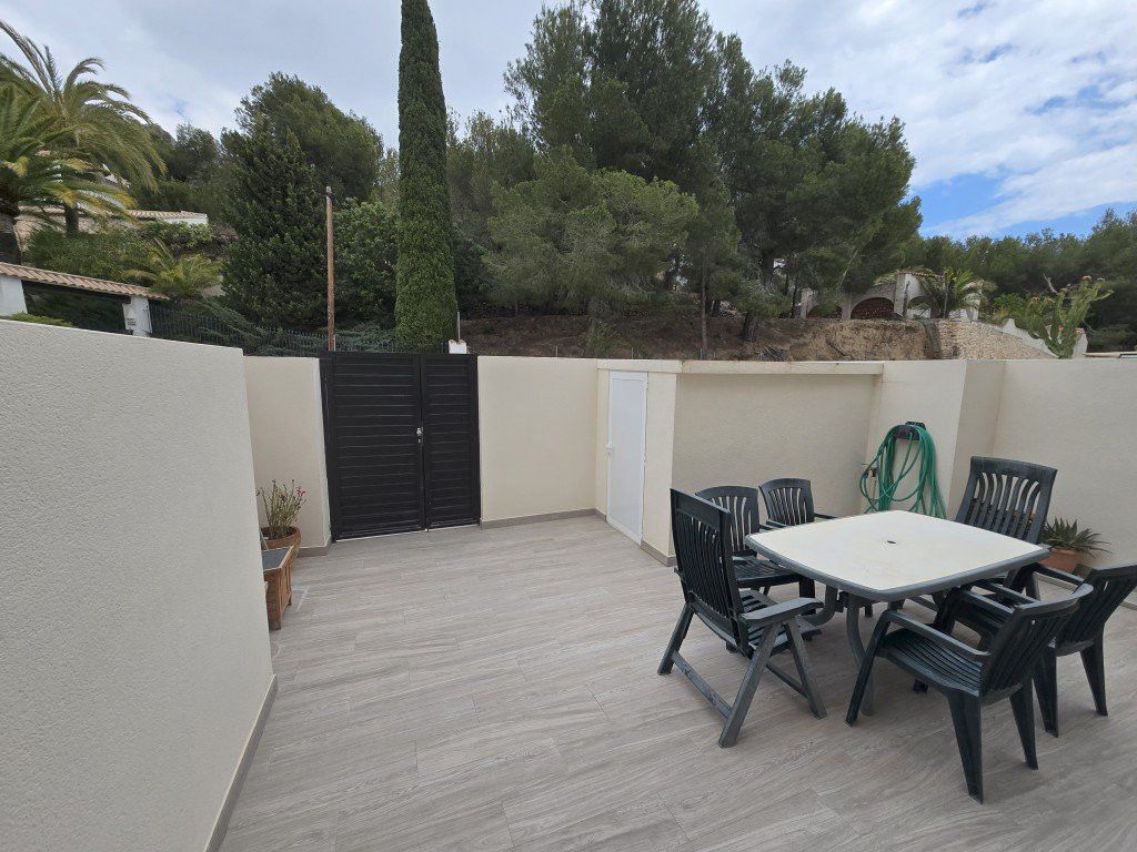 Property photo 2 of 29