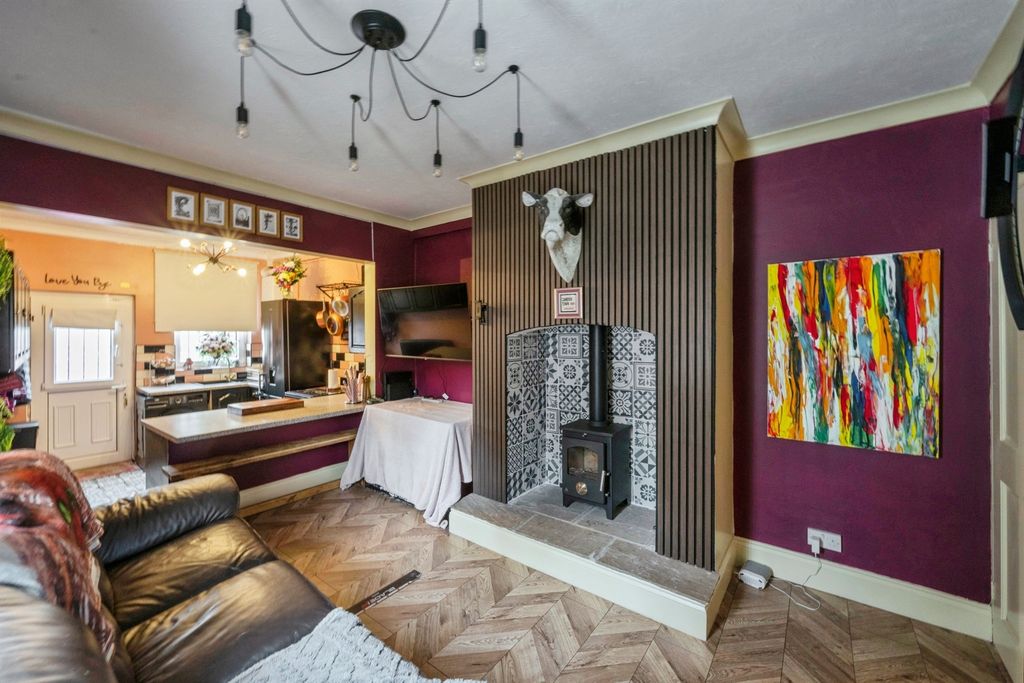 Property photo 3 of 20