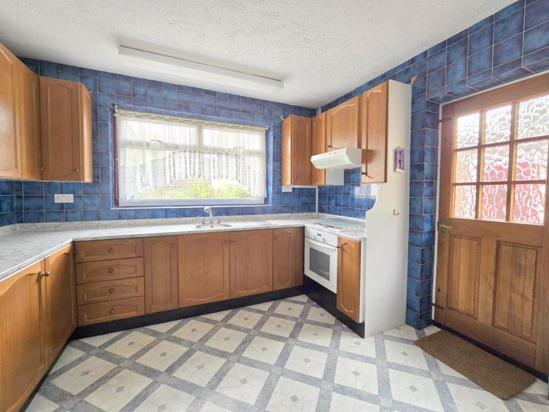 Property photo 3 of 17 Photo 8