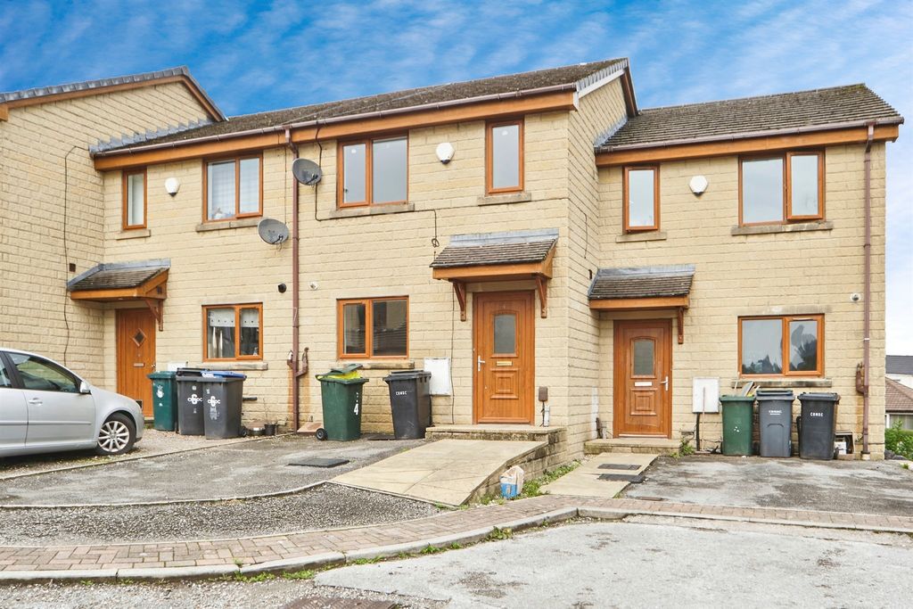 Property photo 2 of 18