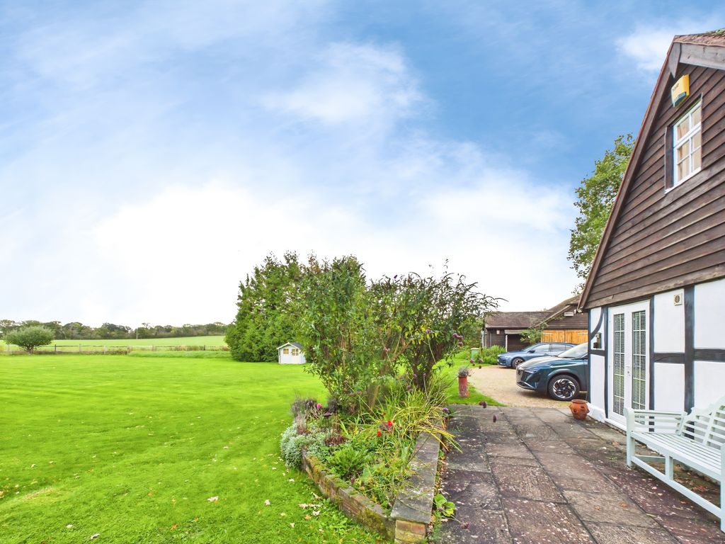Property photo 1 of 11 522Ca67d-Cam04018G0-Pr0680-Still003