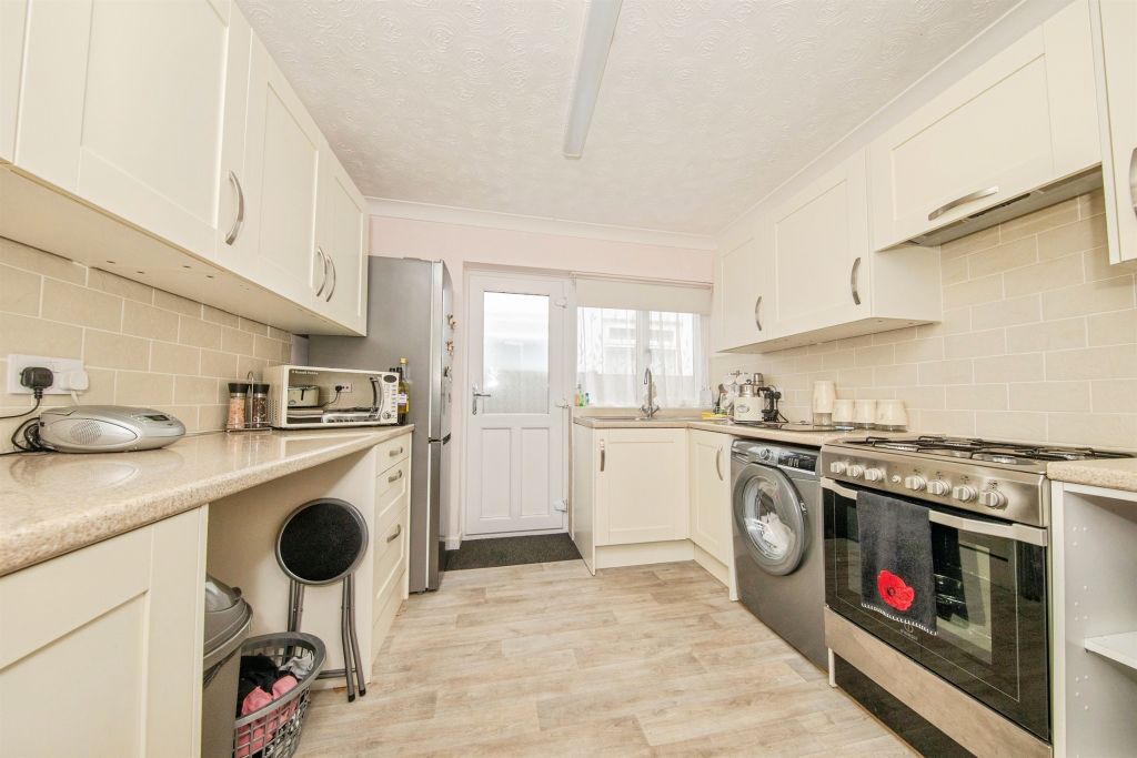 Property photo 3 of 14