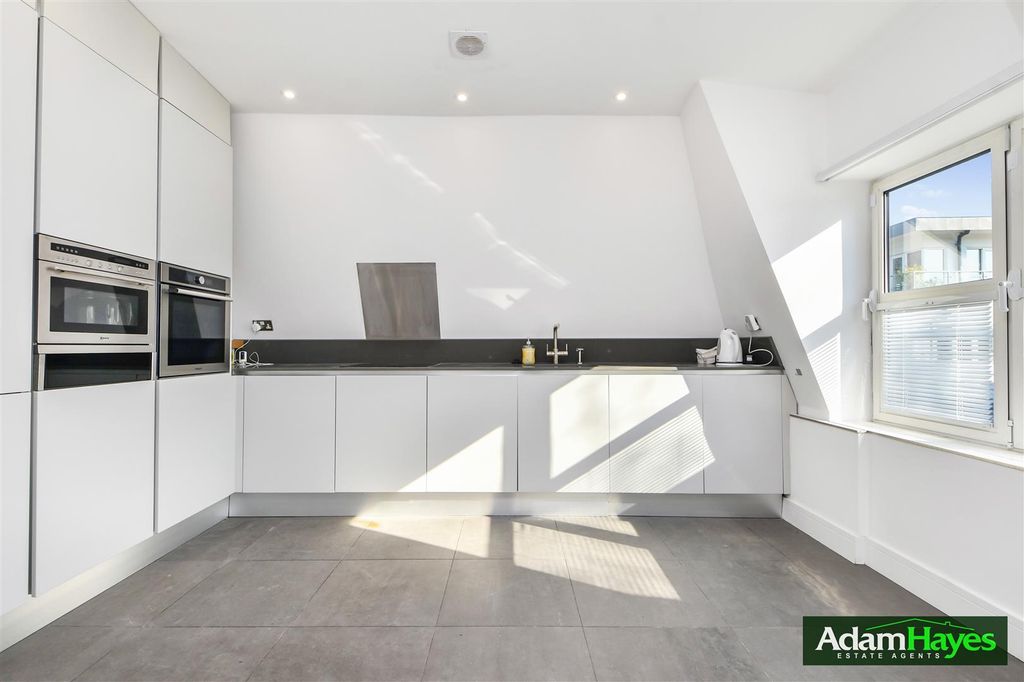 Property photo 3 of 14 Dsc_5102.Jpg