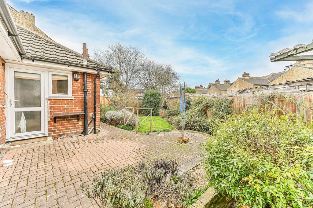 Property photo 2 of 14