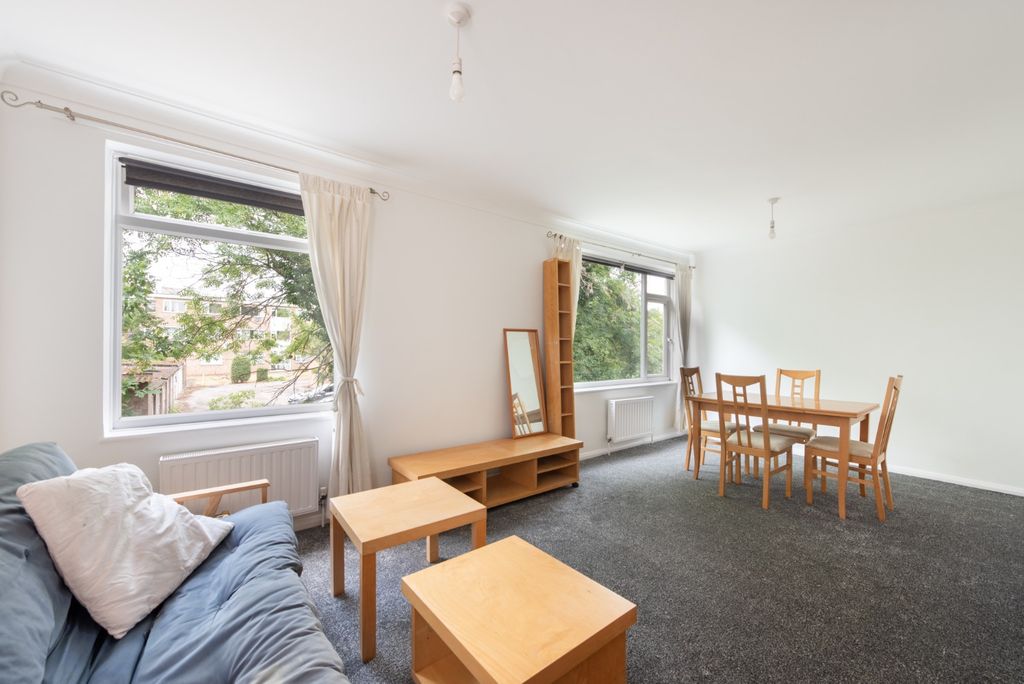 Property photo 3 of 10 4152413