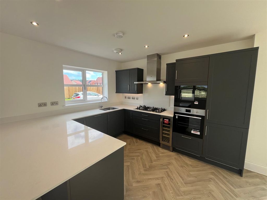 Property photo 3 of 22 Kitchen, Diner &amp; Family Room