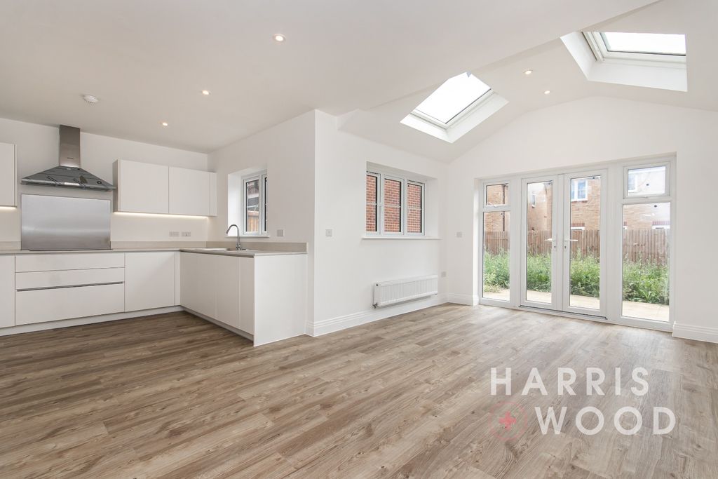Property photo 2 of 32 4429863