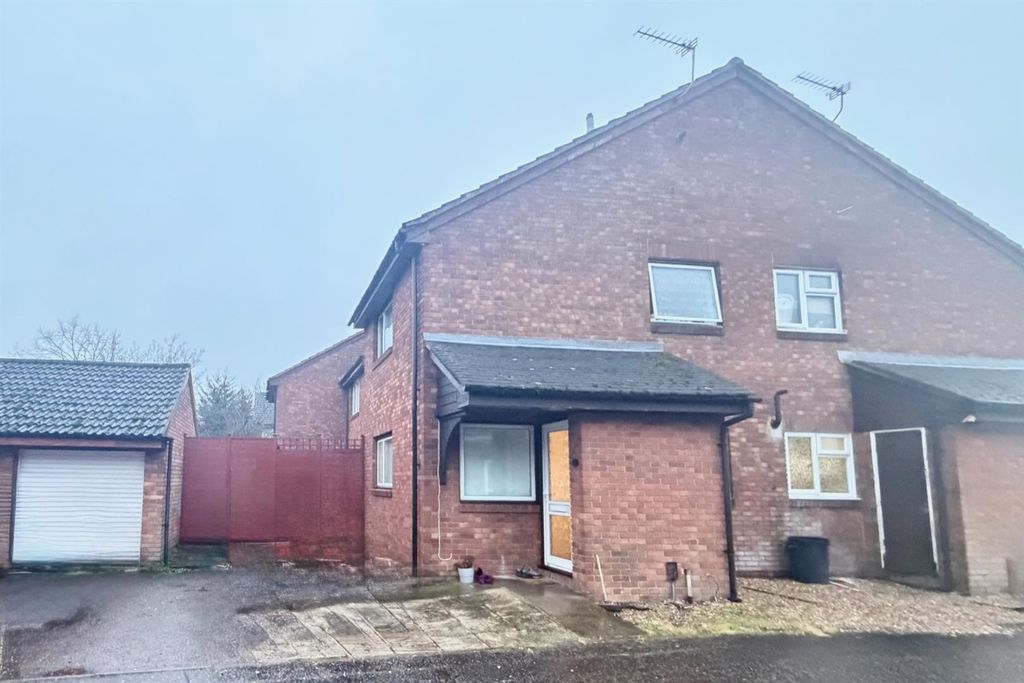 Property photo 1 of 7 Front.Jpg