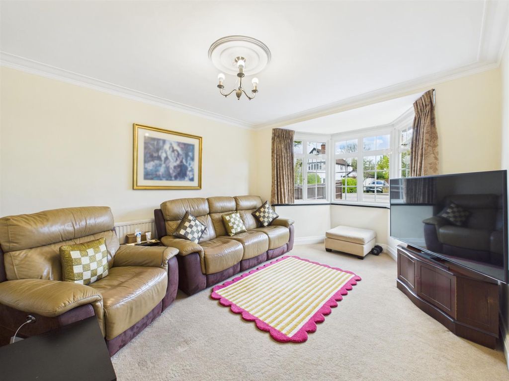 Property photo 2 of 18 Cam05080G0-Pr0343-Still009.Jpg