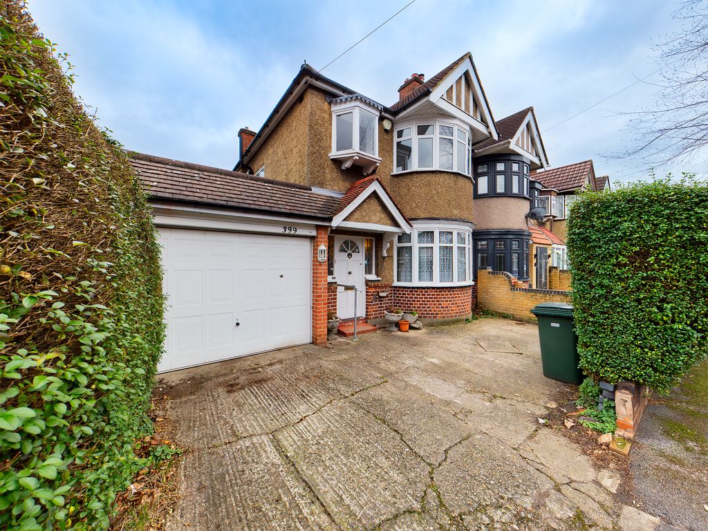 Property photo 1 of 12 External