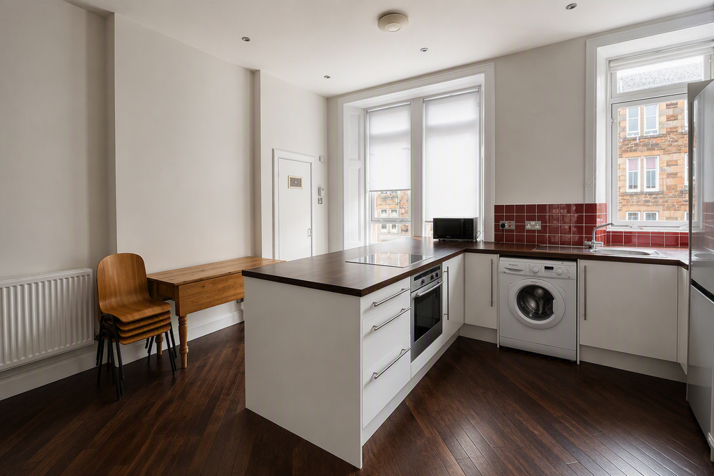 Property photo 2 of 7 Kitchen