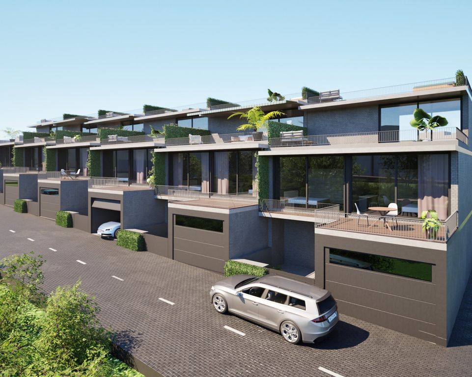 Property photo 2 of 26