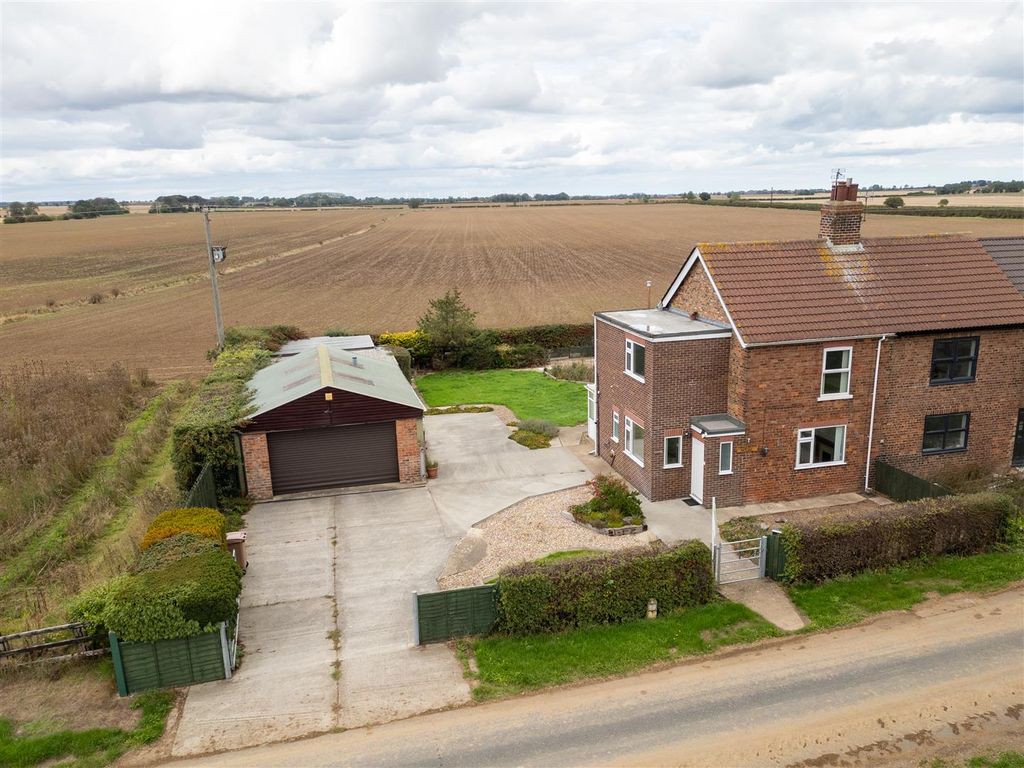 Property photo 1 of 33