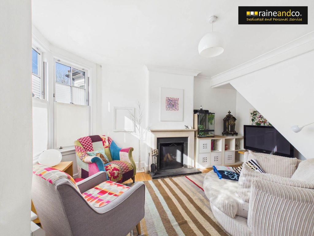 Property photo 2 of 26