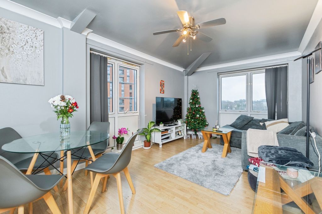 Property photo 3 of 16 Living Room