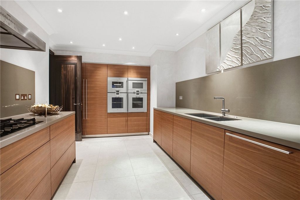 Property photo 3 of 27 Picture No. 07