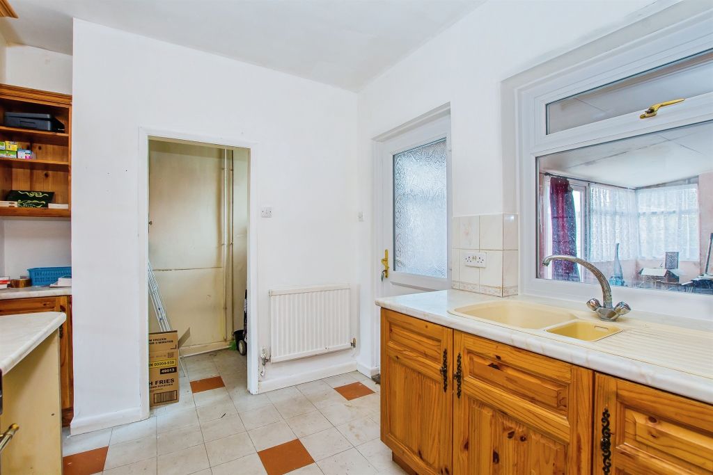 Property photo 3 of 17