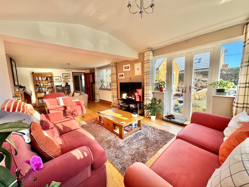 Property photo 3 of 51