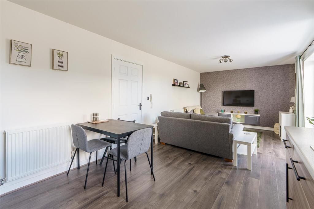 Property photo 3 of 7 205.4.Jpeg