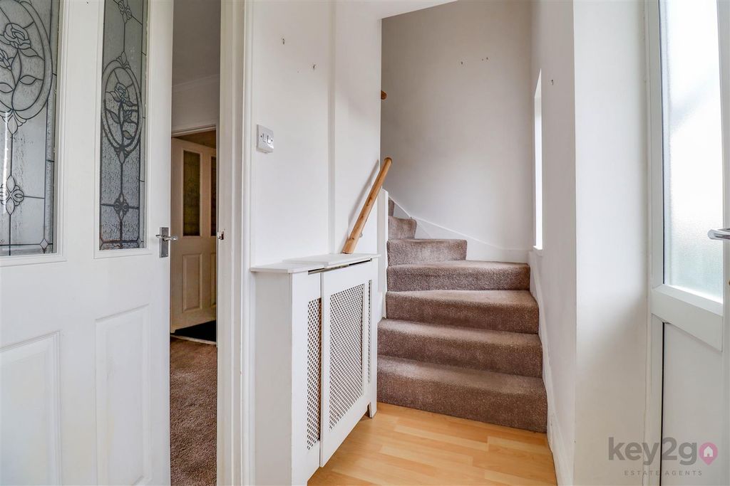 Property photo 2 of 18 Img_1841-Img_1843.Jpg