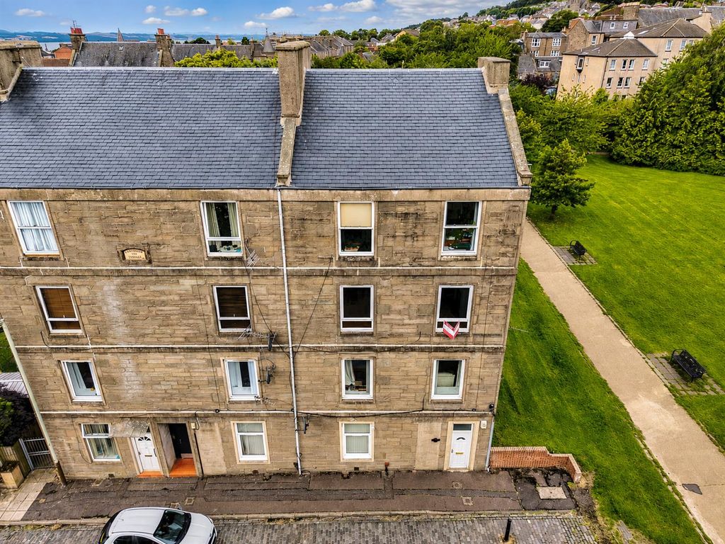 Property photo 1 of 13 Flat 3 18 Caldrum Street Dundee-1.Jpg