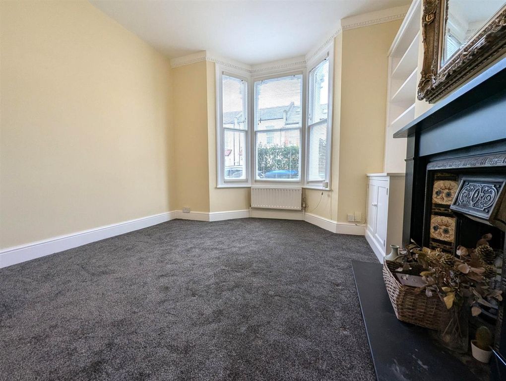 Property photo 3 of 13 Pxl_20260129_141731393.Jpg