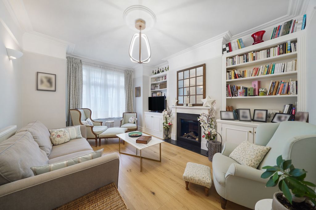 Property photo 1 of 15